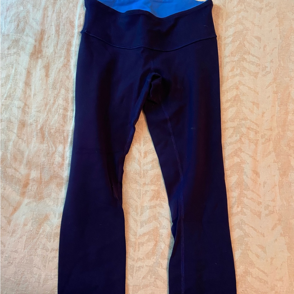 Lululemon reversible crop